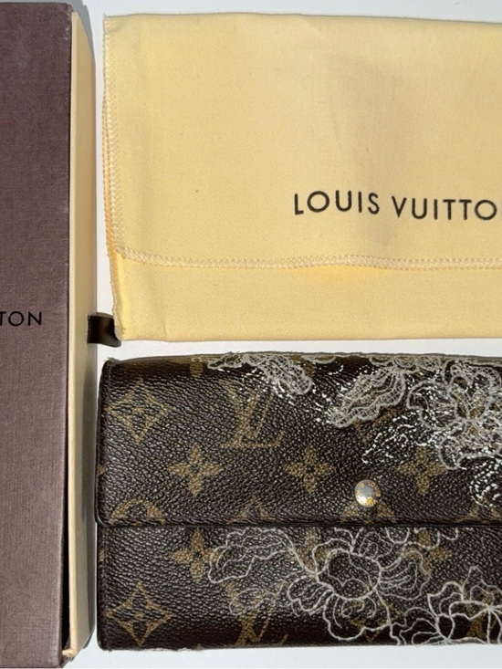 Louis Vuitton Handbags - Louis Vuitton Monogram Dentelle Sarah Wallet – Authentic Vintage